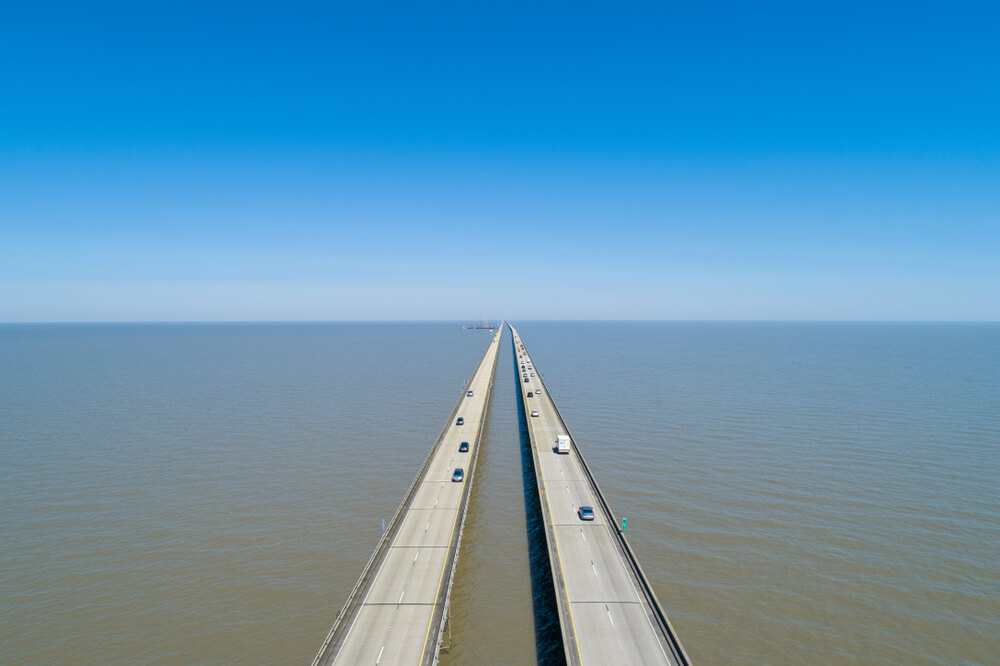 Car Insurance Metairie LA - An image of the Causeway Bridge that connects Metairie, LA to Mandeville, LA.